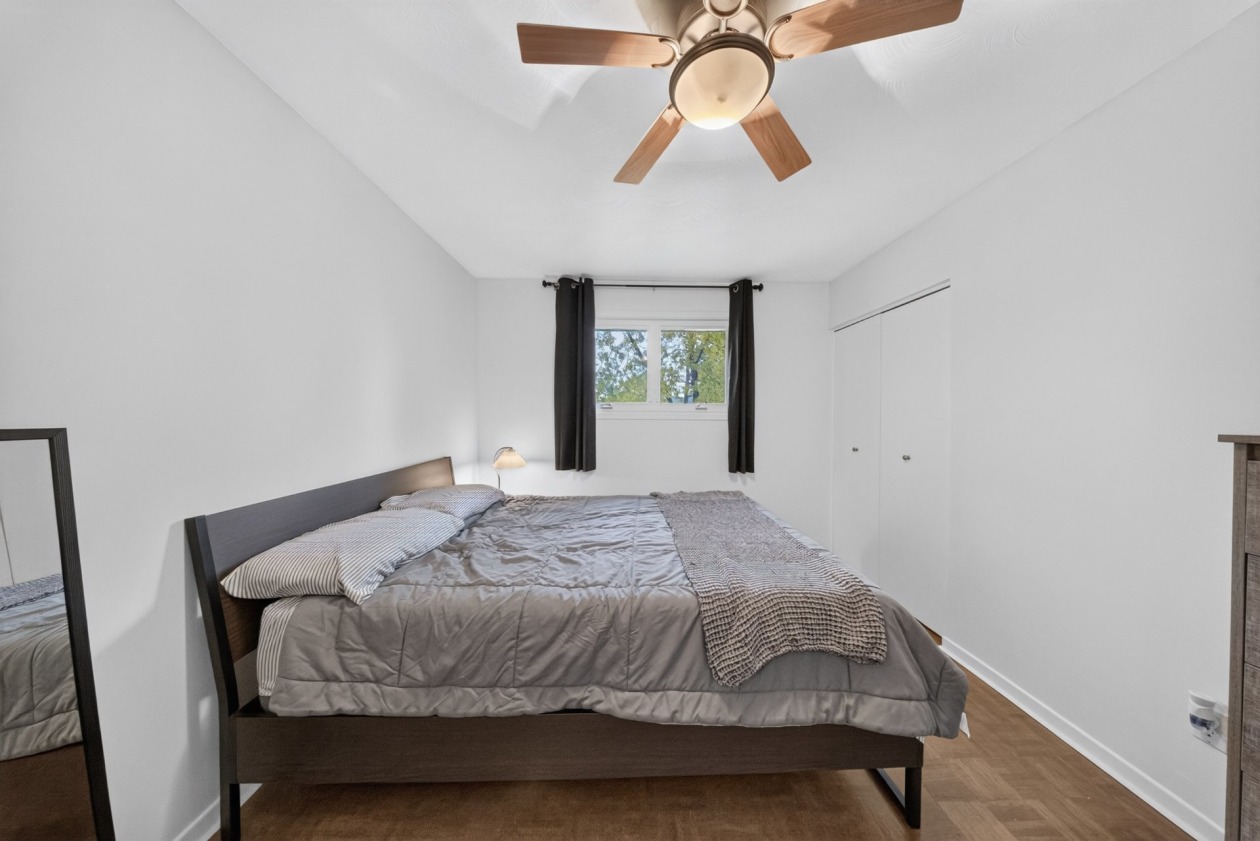 Chambre à coucher — 3086 - 3090 Rue Galt O., Sherbrooke
