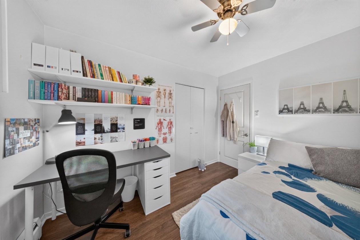 Chambre à coucher — 3086 - 3090 Rue Galt O., Sherbrooke