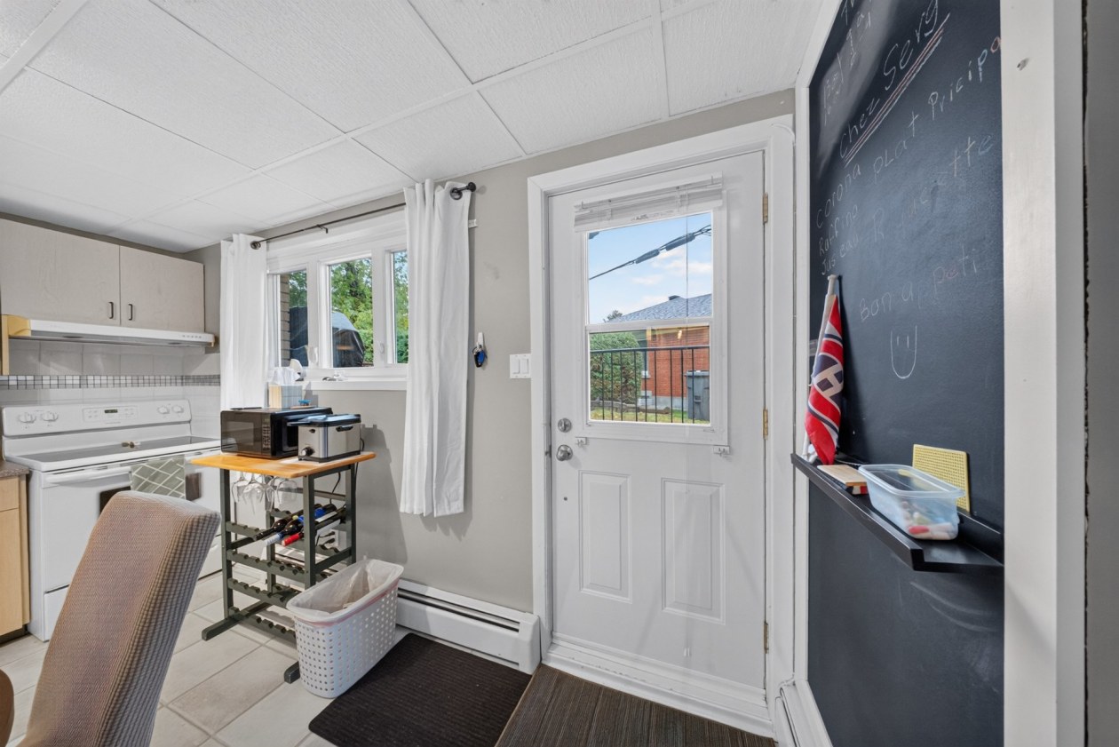 Hall d'entrée — 3086 - 3090 Rue Galt O., Sherbrooke
