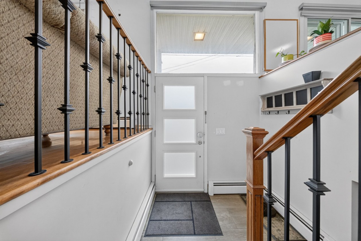 Hall d'entrée — 3086 - 3090 Rue Galt O., Sherbrooke