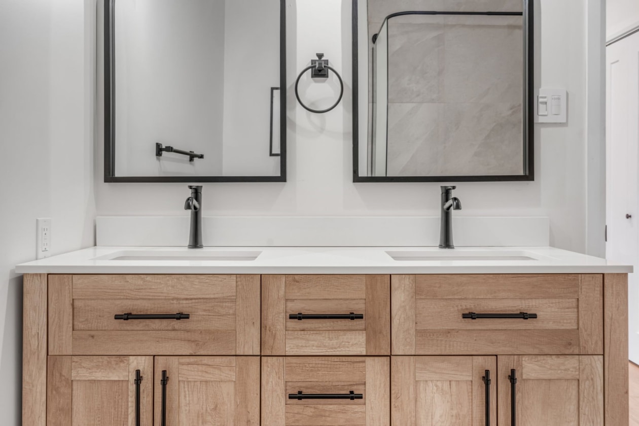 Salle de bains — 235 Rue Griffin, Shannon