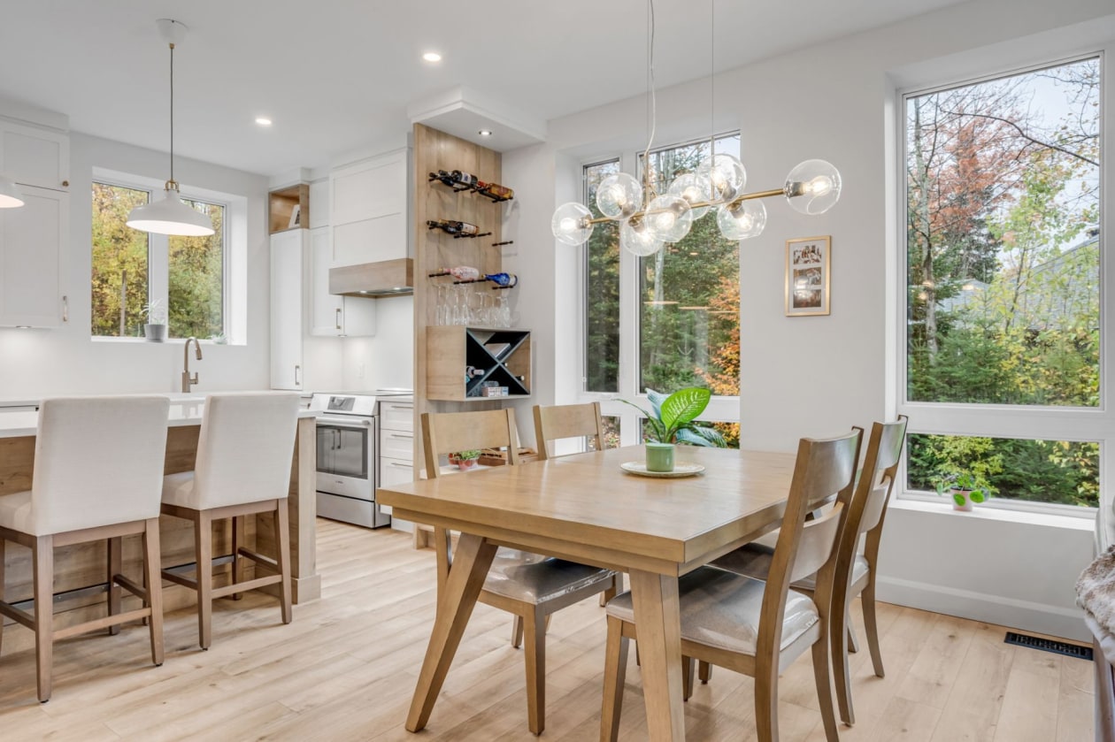 Salle à manger — 235 Rue Griffin, Shannon