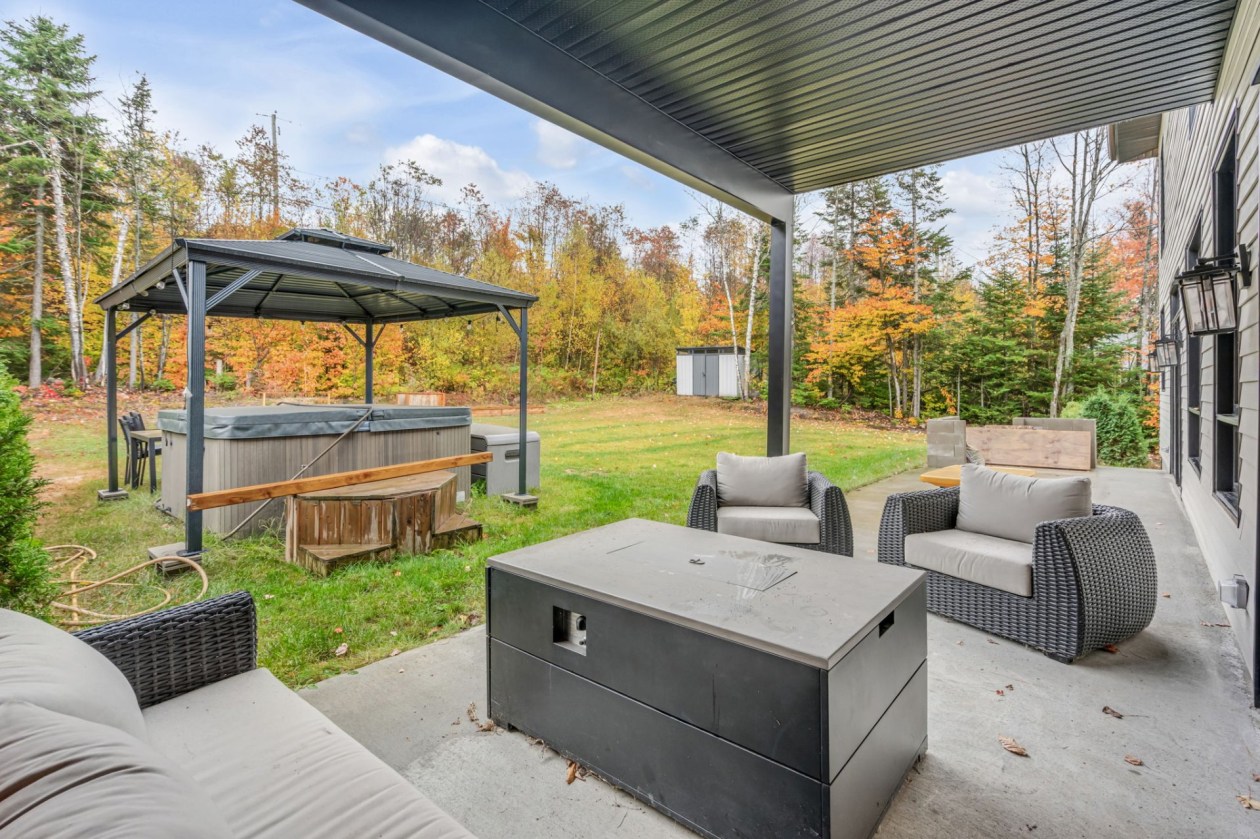 Terrasse — 235 Rue Griffin, Shannon