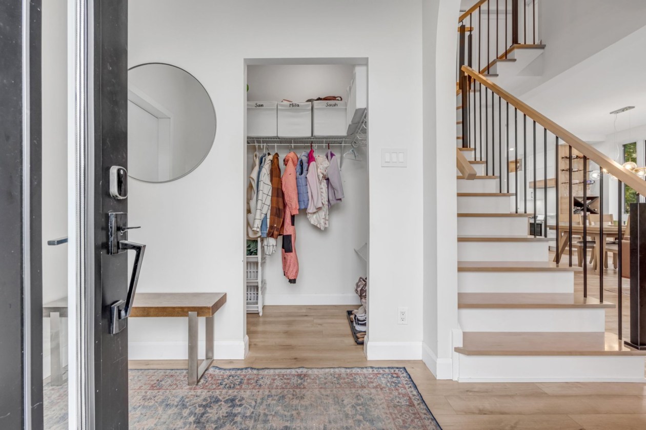 Hall d'entrée — 235 Rue Griffin, Shannon