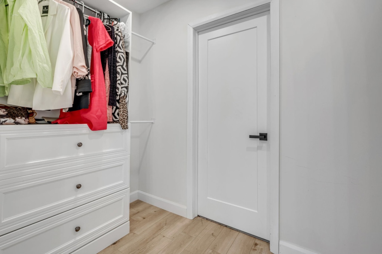 Rangement — 235 Rue Griffin, Shannon