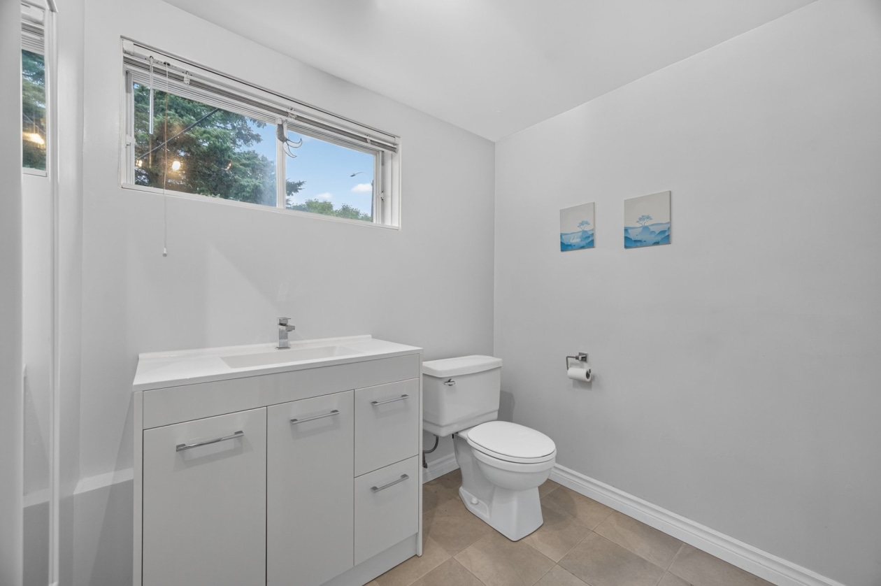 Salle de bains — 436 Rue des Fauvettes, Rimouski