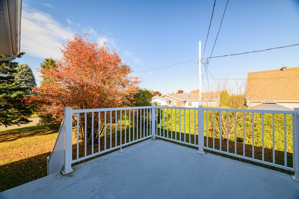 Terrasse — 436 Rue des Fauvettes, Rimouski