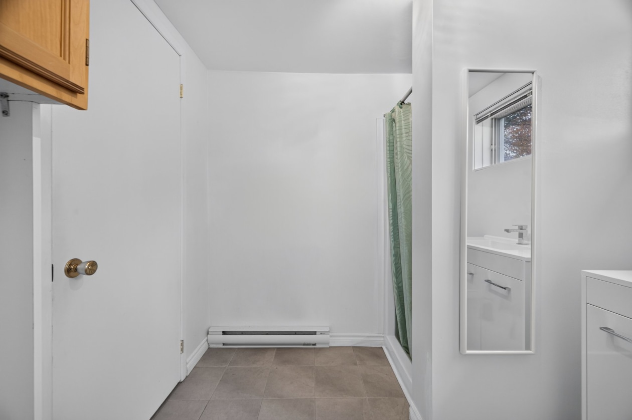 Salle de bains — 436 Rue des Fauvettes, Rimouski