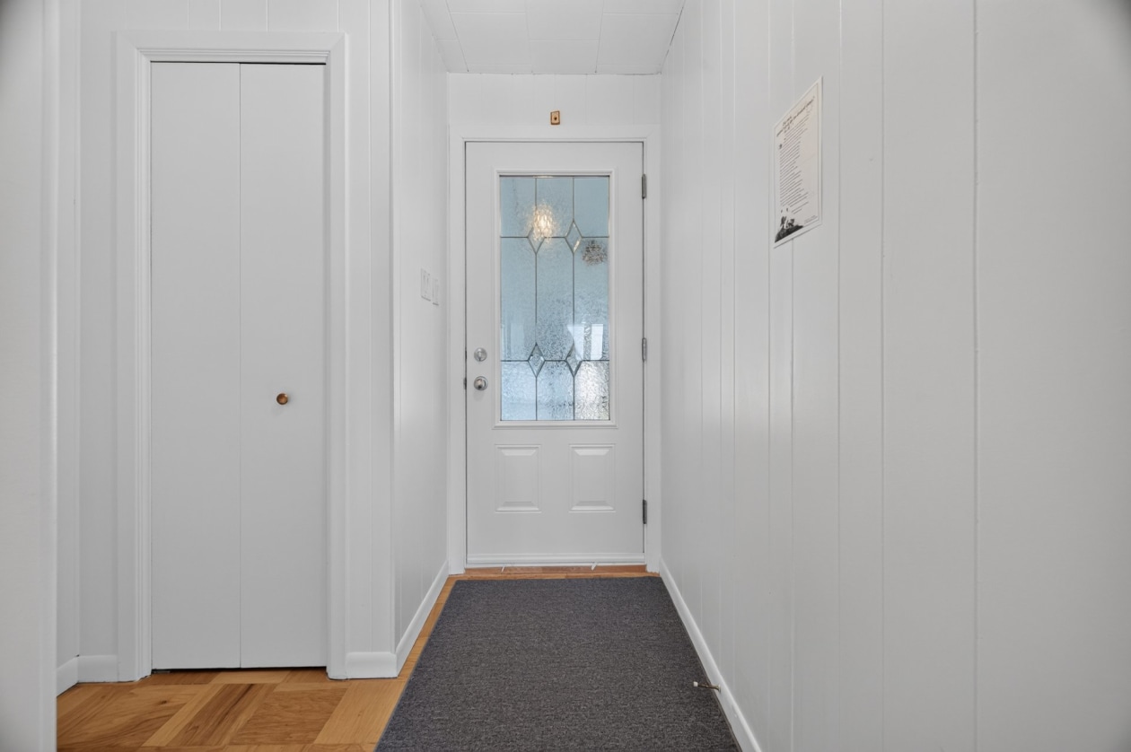 Hall d'entrée — 229 Route 132 O., Sainte-Luce