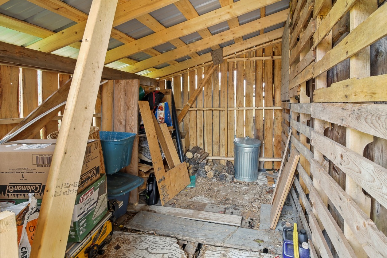 Rangement — 388 Vieux-Chemin, Saint-Félix-d'Otis