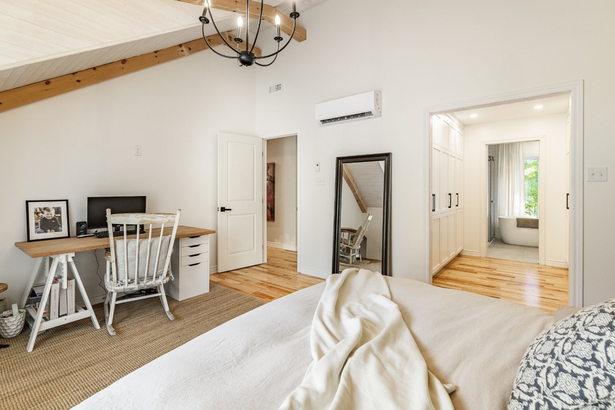 Chambre à coucher principale — 3395 Rue des Hêtres, Sainte-Marie-Madeleine