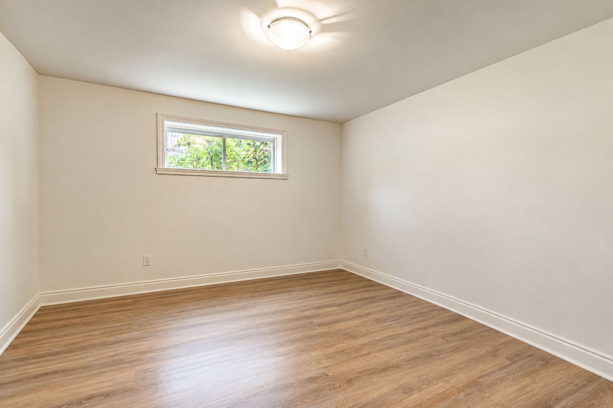 Chambre à coucher — 3395 Rue des Hêtres, Sainte-Marie-Madeleine