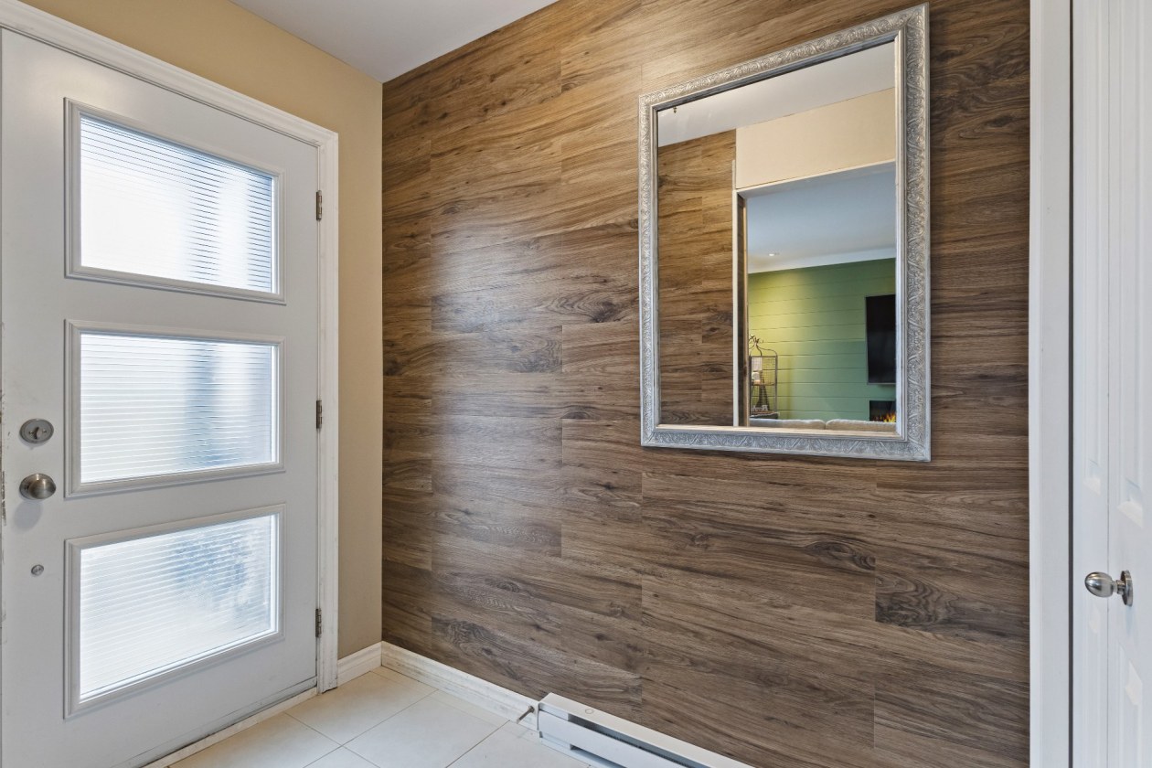 Hall d'entrée — 5144 Rue Albani, Sherbrooke