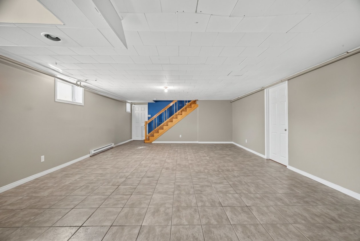 Salle familiale — 307 3e Rang O., Sainte-Luce