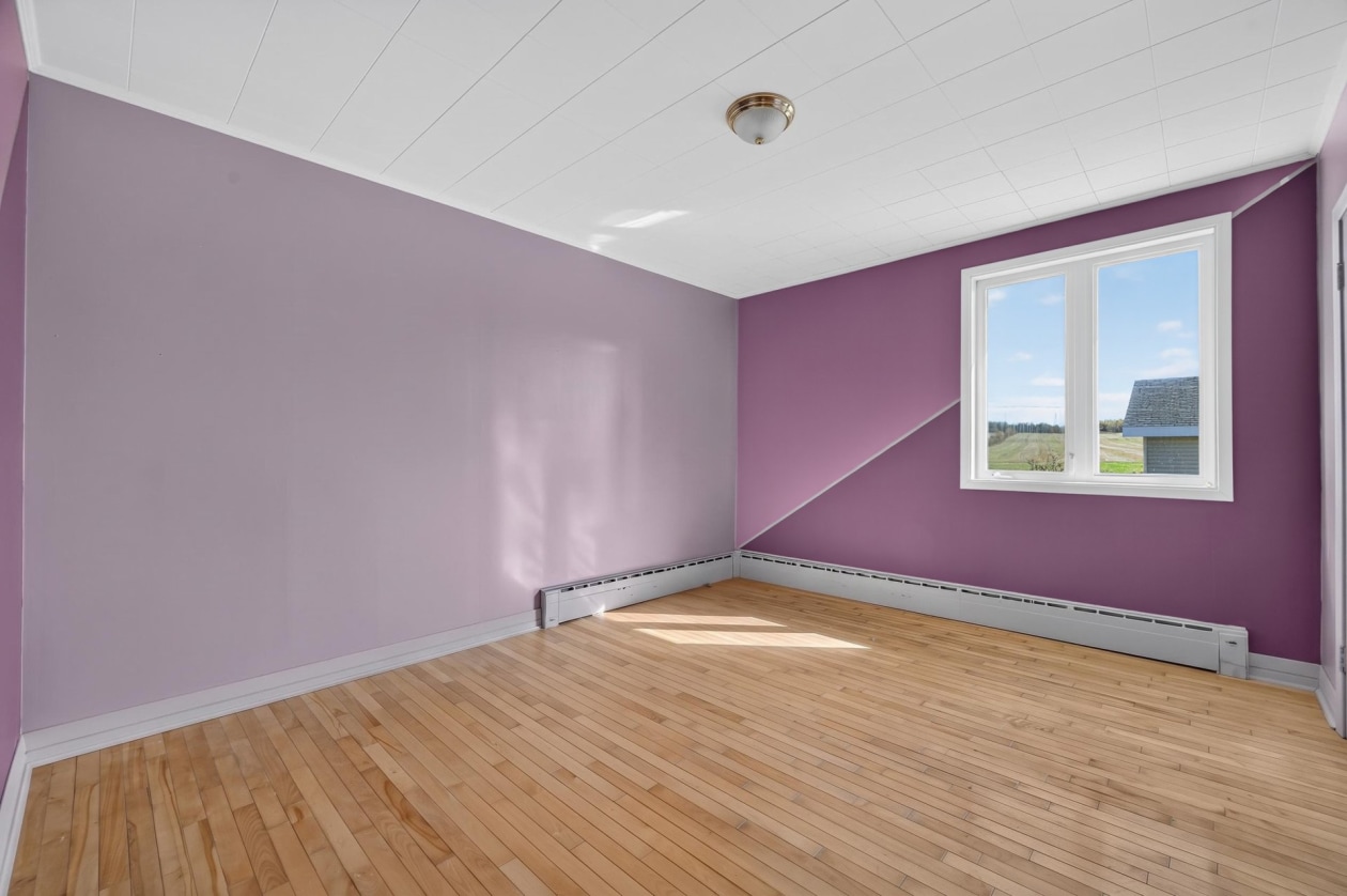 Chambre à coucher — 307 3e Rang O., Sainte-Luce