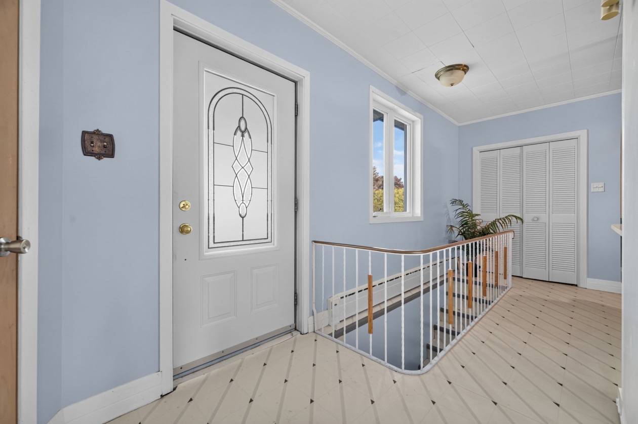 Hall d'entrée — 307 3e Rang O., Sainte-Luce