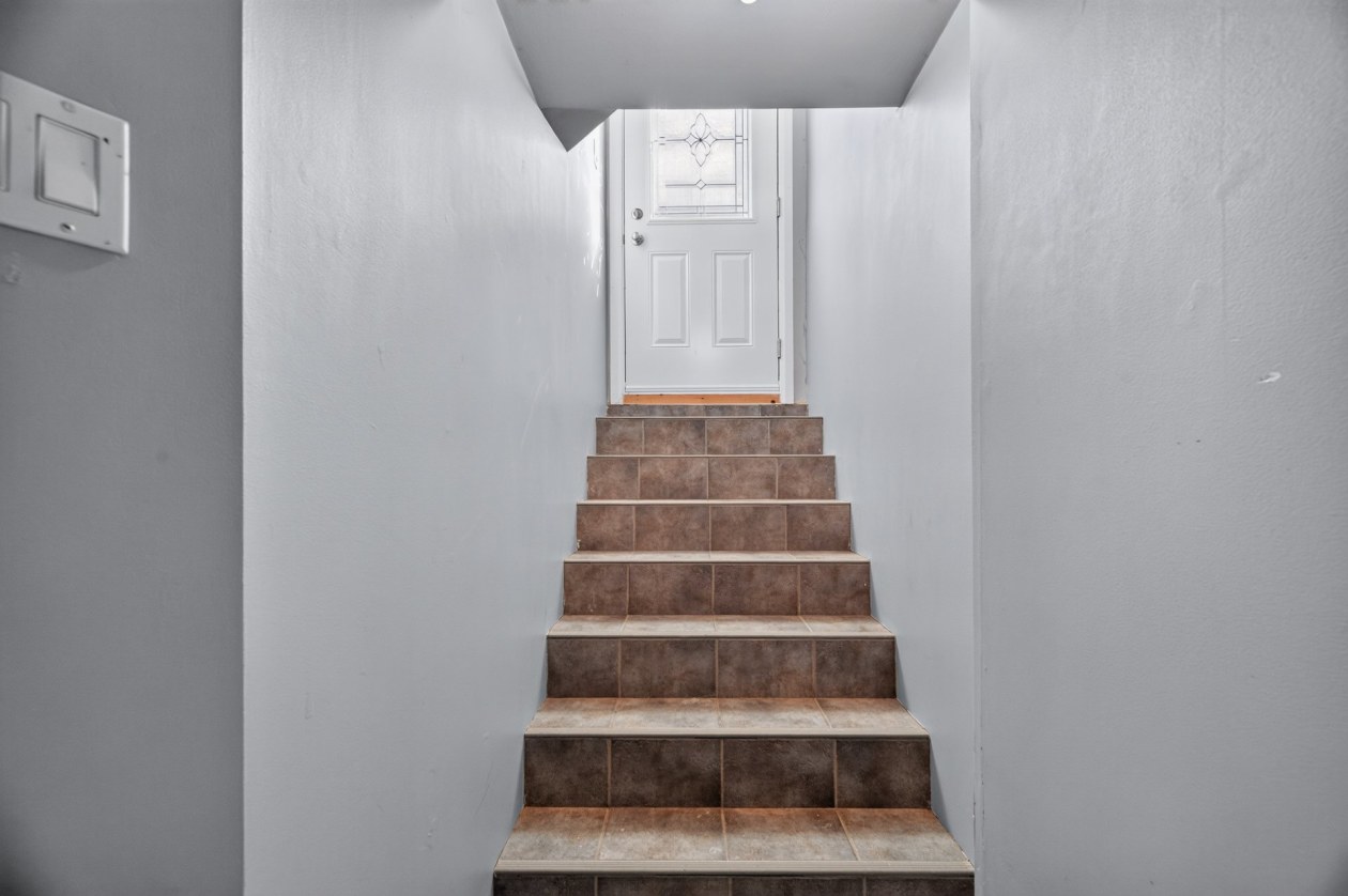 Entrée extérieure — 307 3e Rang O., Sainte-Luce