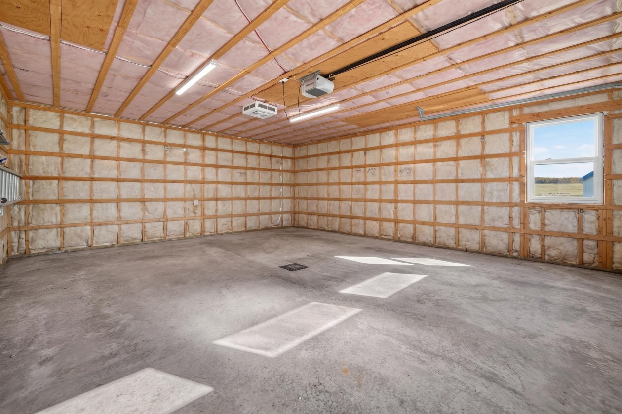 Garage — 307 3e Rang O., Sainte-Luce