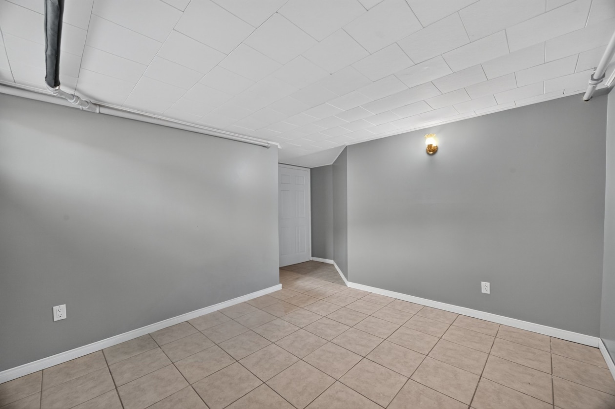 Chambre à coucher — 307 3e Rang O., Sainte-Luce