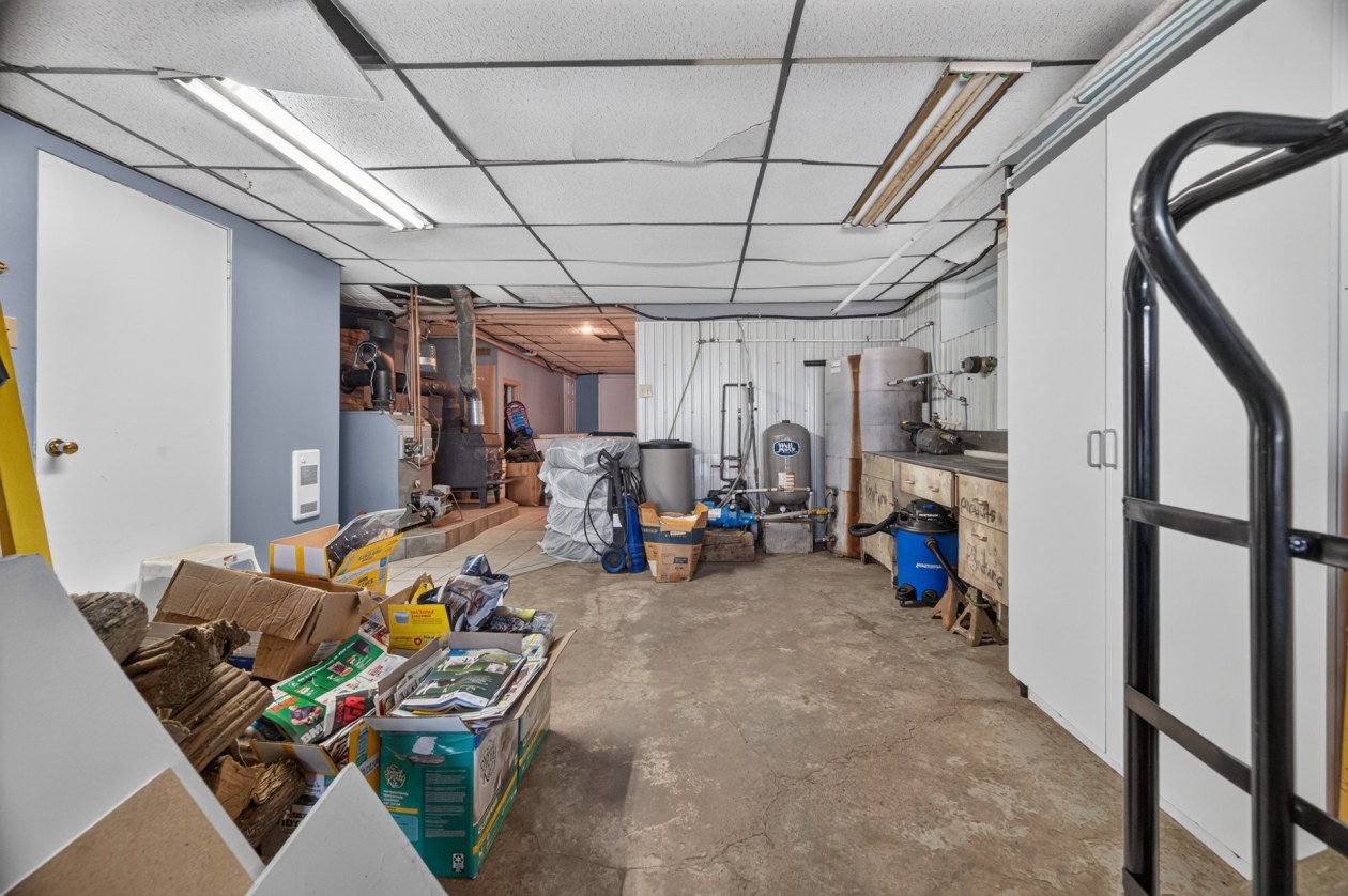Garage — 307 3e Rang O., Sainte-Luce