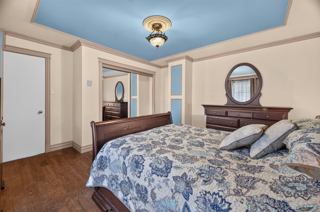 Chambre à coucher — 293 2e Rang E., Sainte-Luce