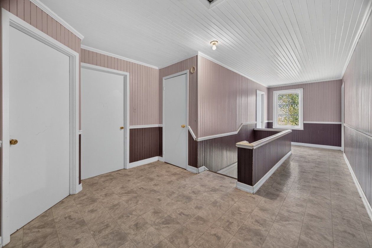 Corridor — 293 2e Rang E., Sainte-Luce