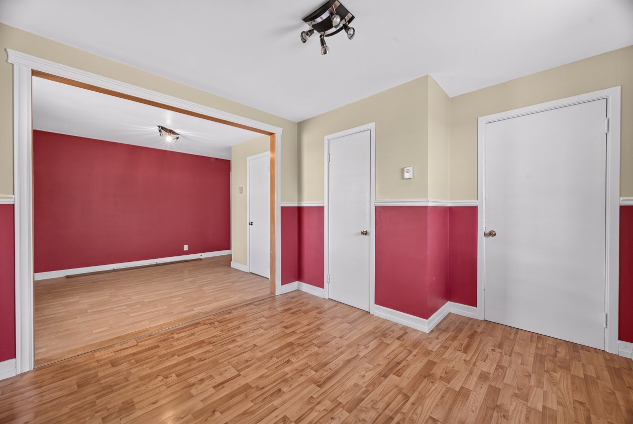 Salon — 293 2e Rang E., Sainte-Luce
