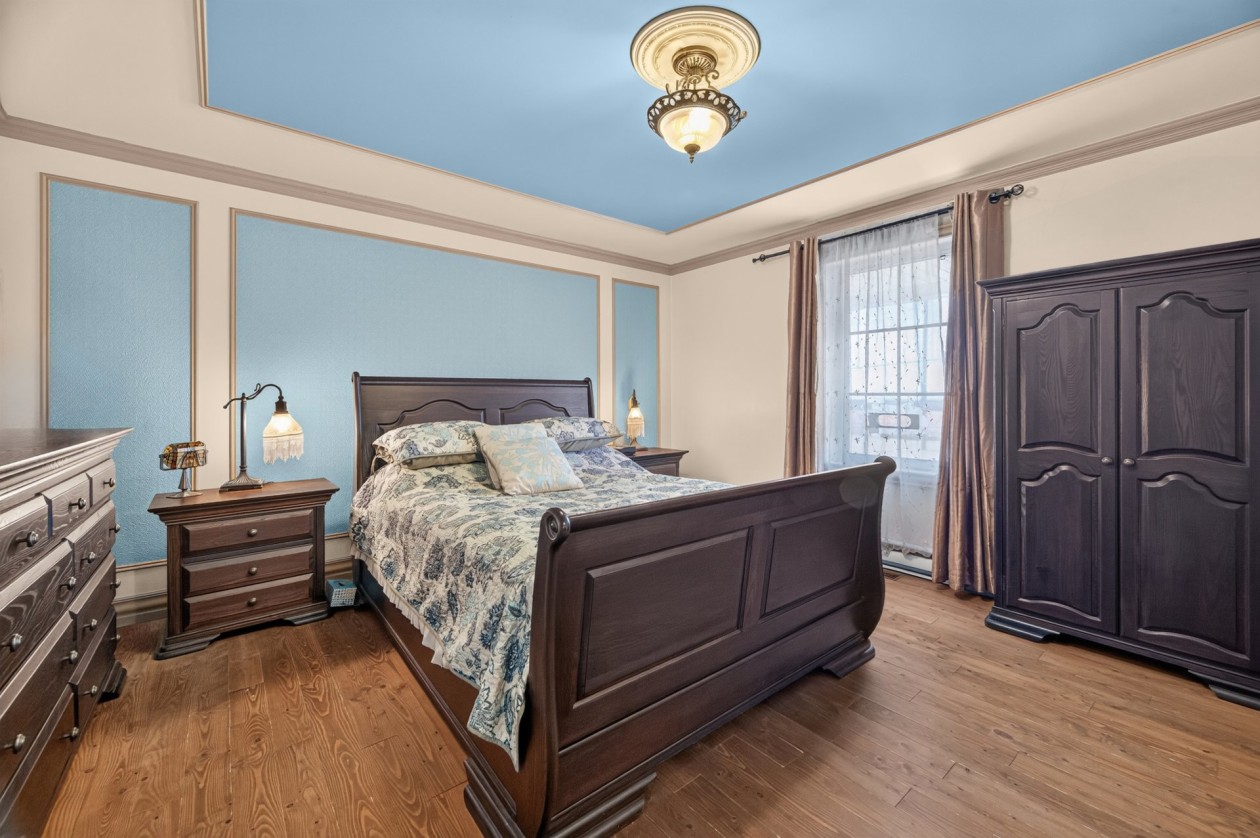 Chambre à coucher — 293 2e Rang E., Sainte-Luce