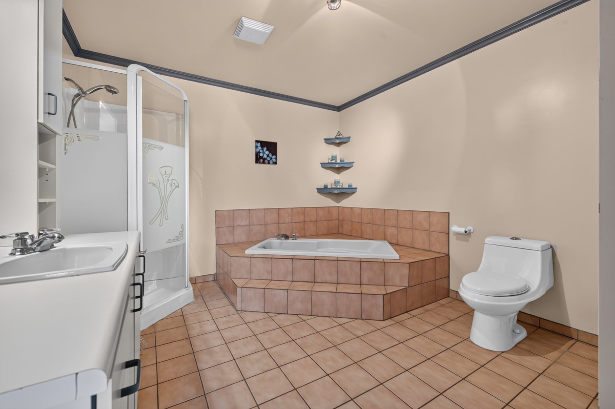Salle de bains — 293 2e Rang E., Sainte-Luce