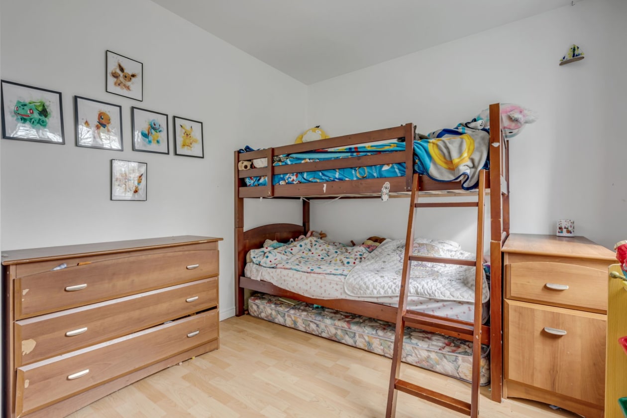 Chambre à coucher — 65 - 67 Route des Érables, Sainte-Catherine-de-la-Jacques-Cartier