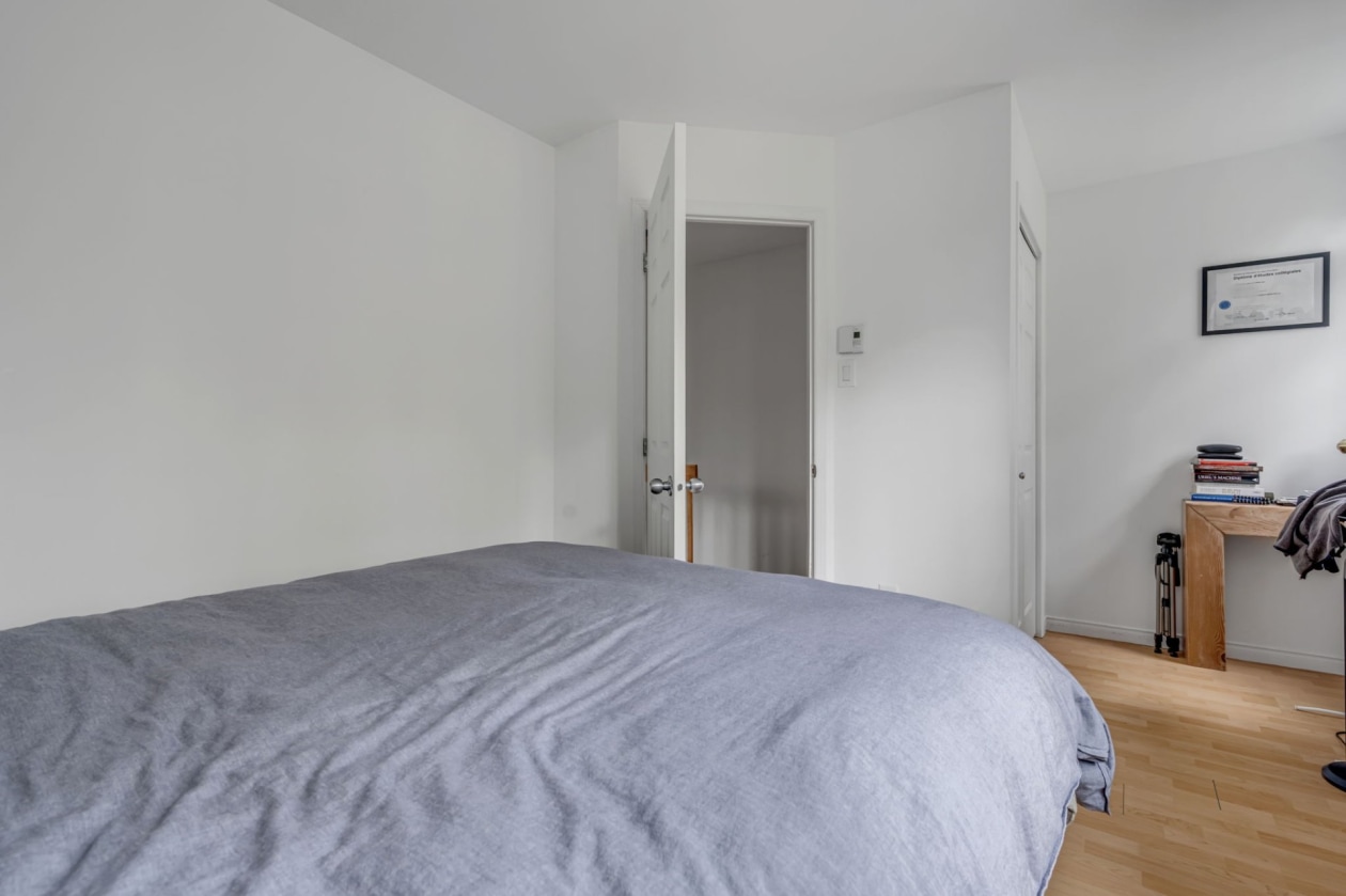 Chambre à coucher principale — 65 - 67 Route des Érables, Sainte-Catherine-de-la-Jacques-Cartier