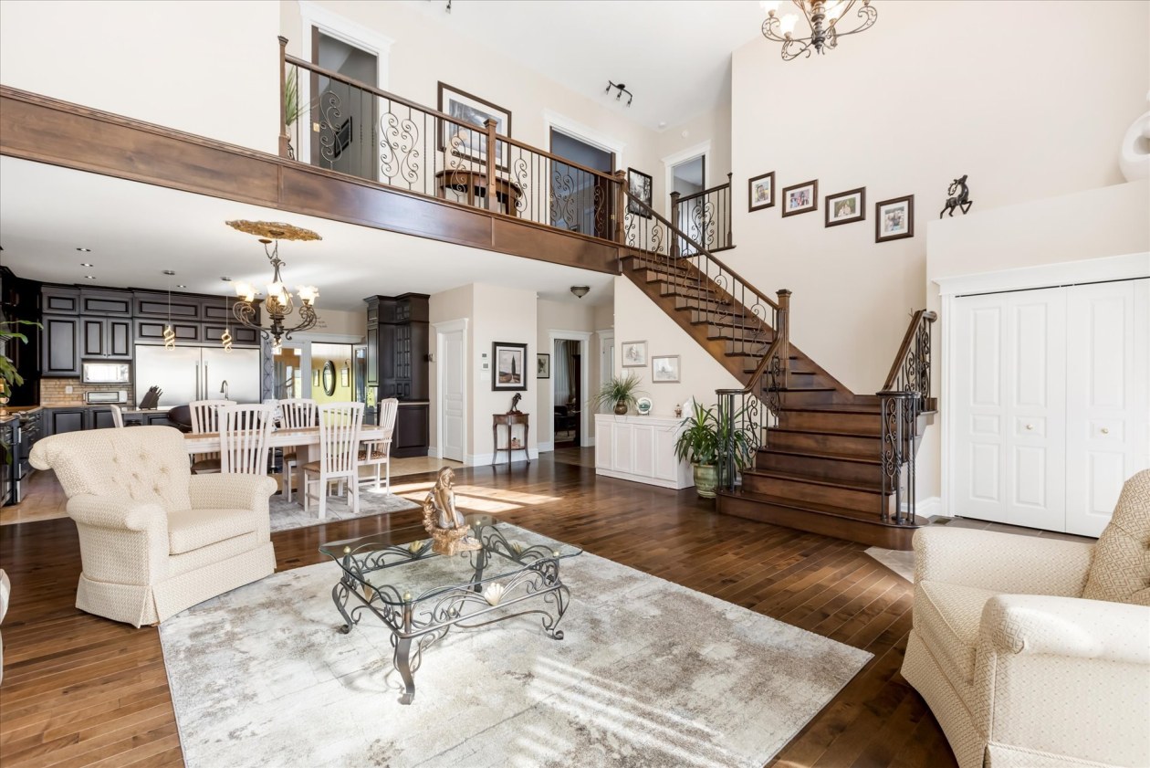 Salon — 1365 Av. Godefroy, Bécancour