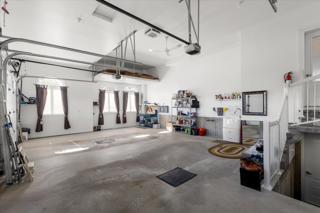 Garage — 1365 Av. Godefroy, Bécancour