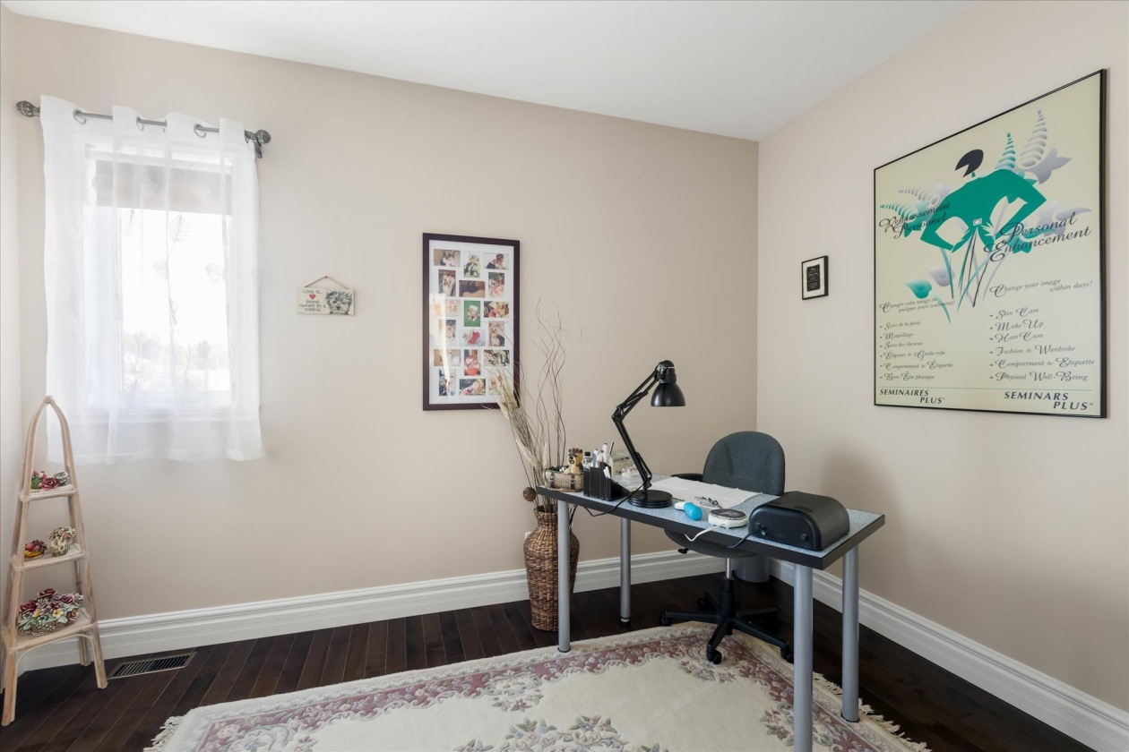Chambre à coucher — 1365 Av. Godefroy, Bécancour
