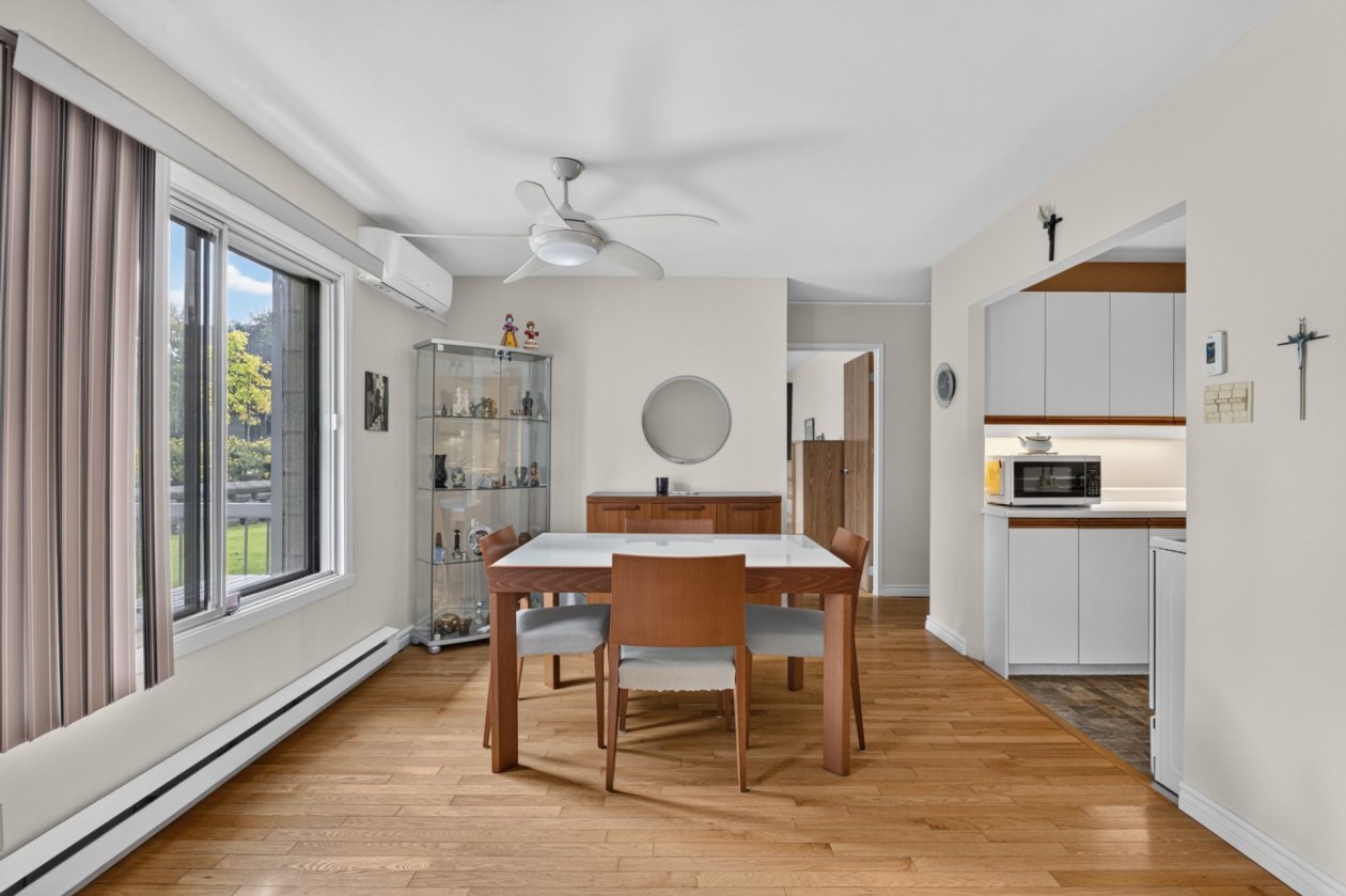 Salle à manger — 3545 Ch. Ste-Foy, Québec