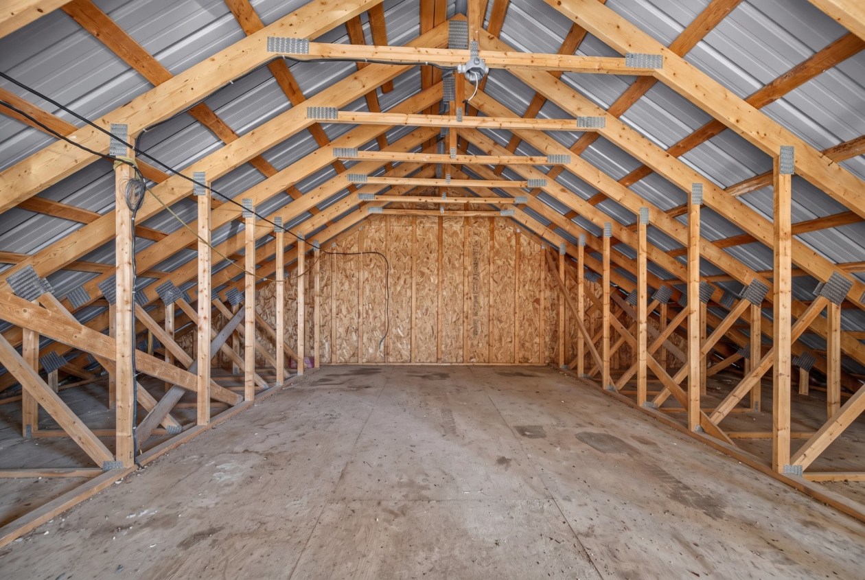 Garage — 293 2e Rang E., Sainte-Luce