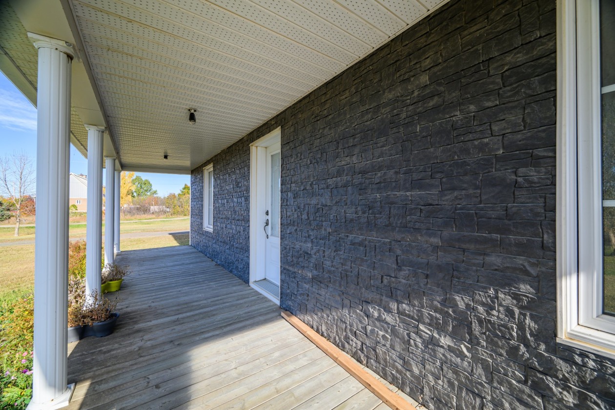 Terrasse — 293 2e Rang E., Sainte-Luce