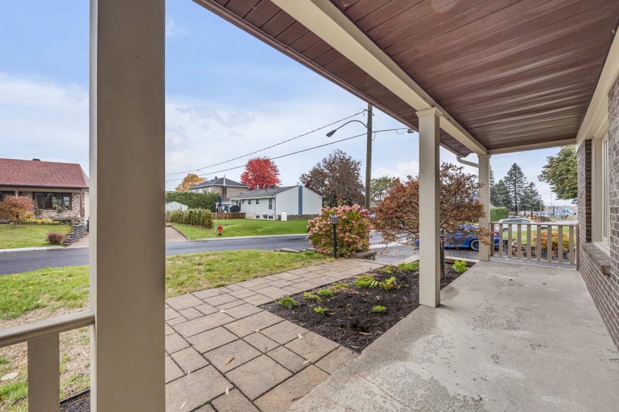 Balcon — 4541 Av. de l'Eau-Vive, Lévis