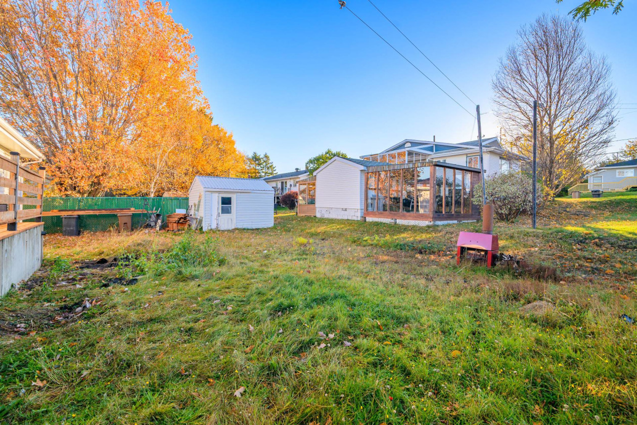 Cour — 867 Rue Arpin, Rimouski