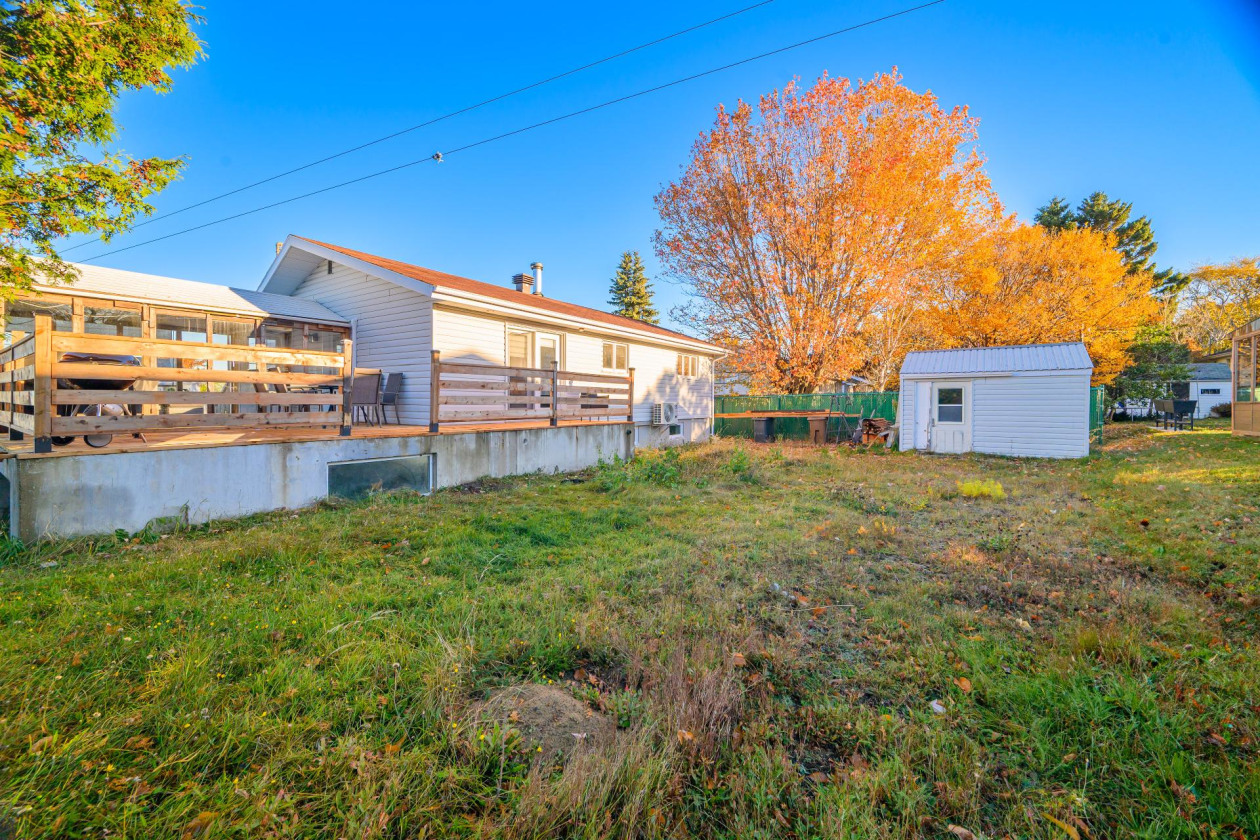 Cour — 867 Rue Arpin, Rimouski