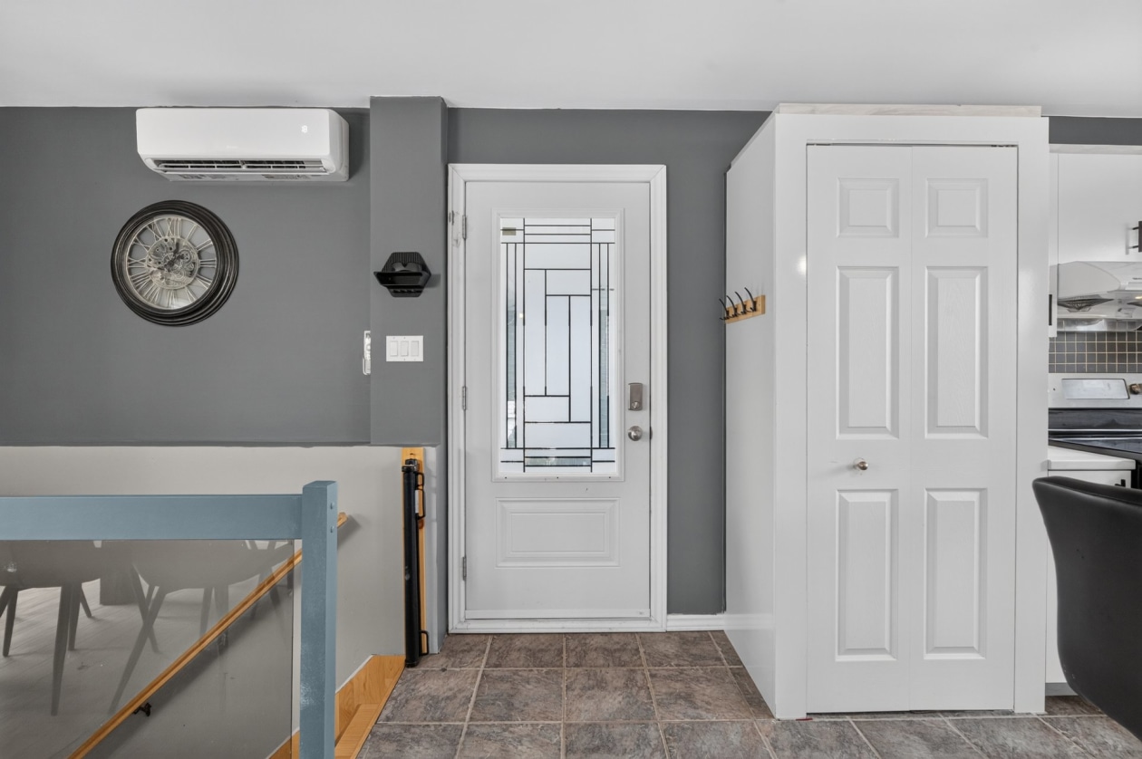 Hall d'entrée — 867 Rue Arpin, Rimouski