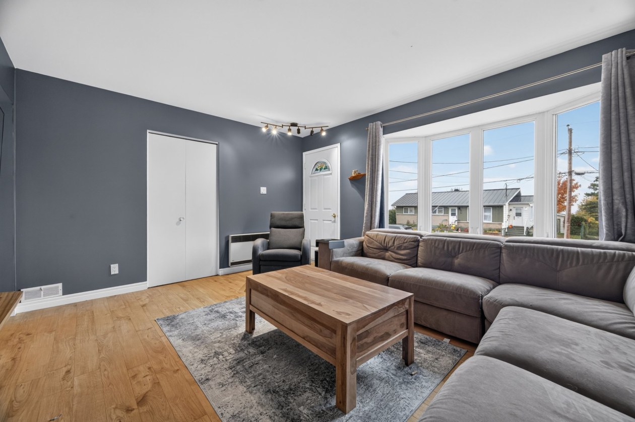 Salon — 867 Rue Arpin, Rimouski