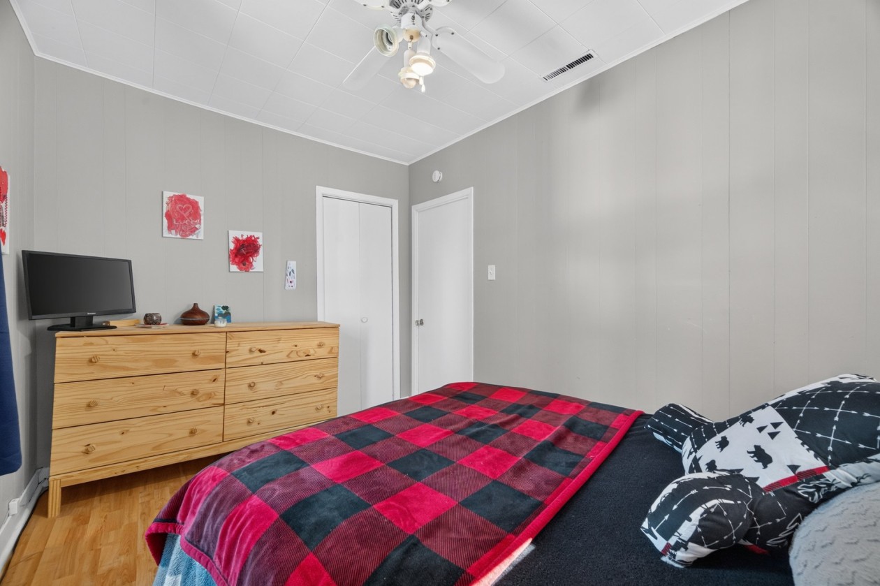 Chambre à coucher — 10 - 10B Rue Bérubé, Témiscouata-sur-le-Lac