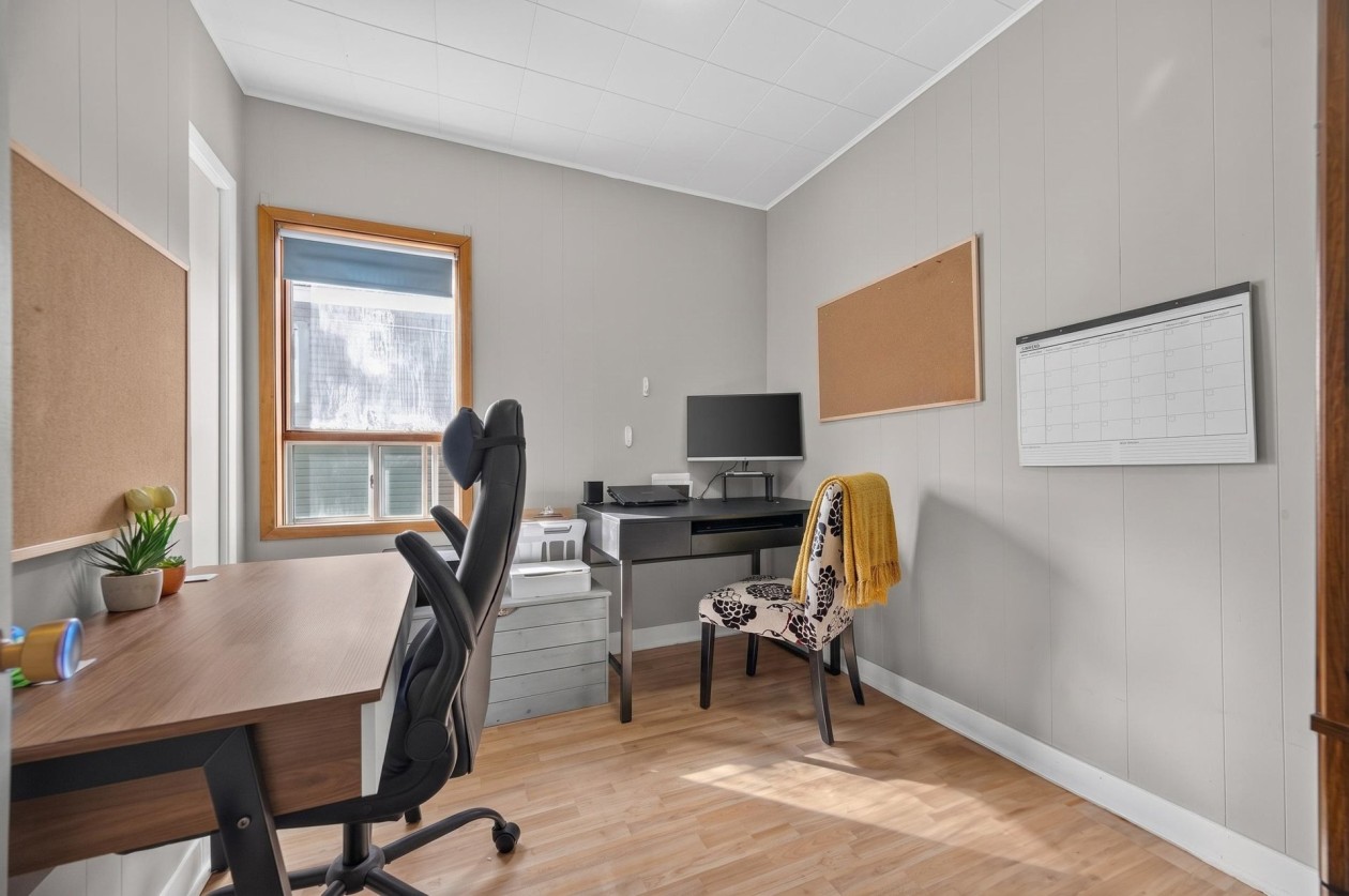 Bureau — 10 - 10B Rue Bérubé, Témiscouata-sur-le-Lac