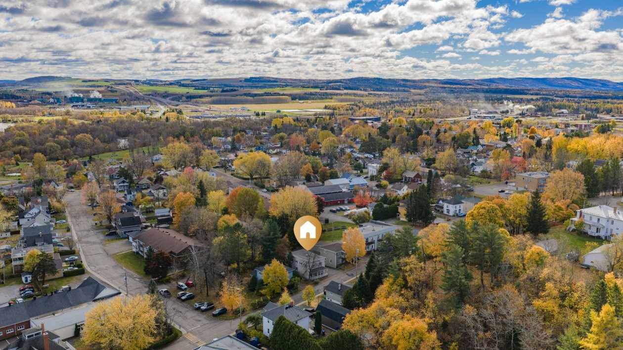 Photo aérienne — 10 - 10B Rue Bérubé, Témiscouata-sur-le-Lac