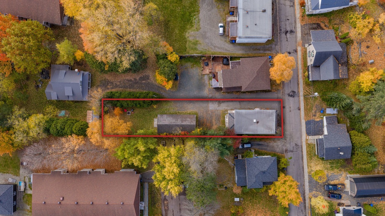 Photo aérienne — 10 - 10B Rue Bérubé, Témiscouata-sur-le-Lac