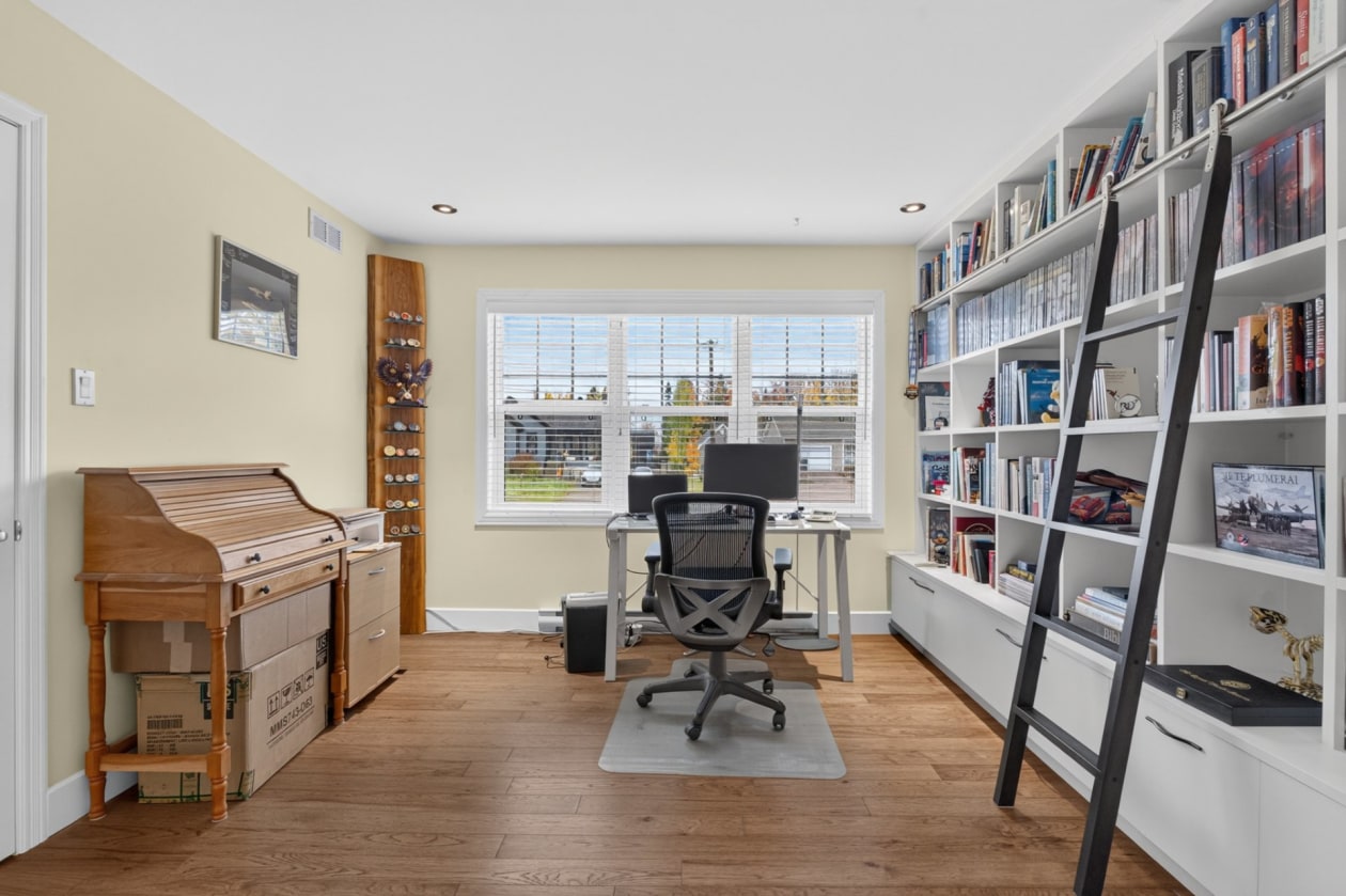 Bureau — 51 Rue de l'Osmonde, Sainte-Catherine-de-la-Jacques-Cartier