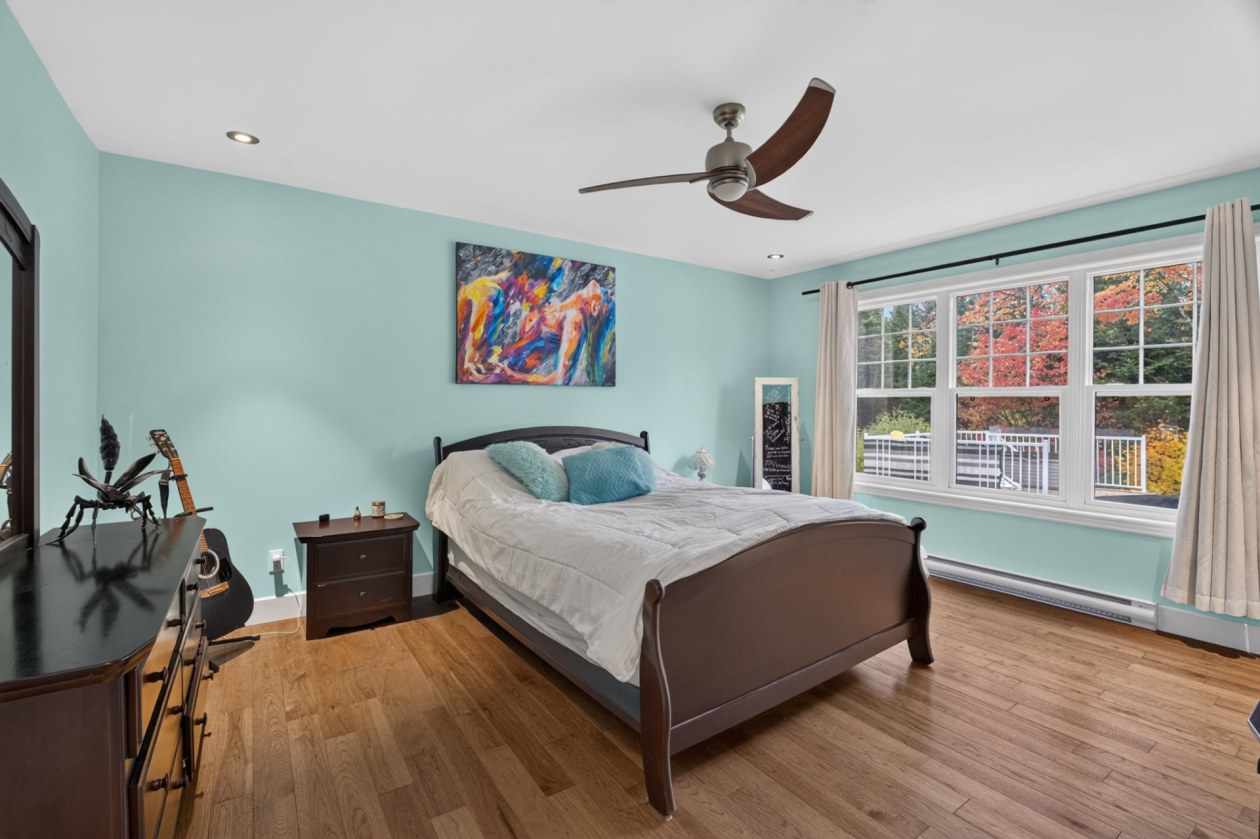 Chambre à coucher principale — 51 Rue de l'Osmonde, Sainte-Catherine-de-la-Jacques-Cartier