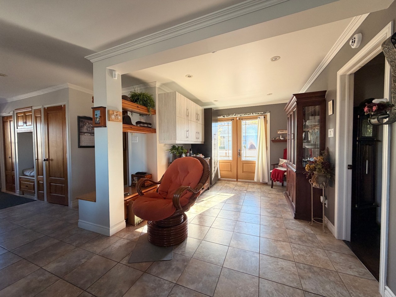 Hall d'entrée — 594 Boul. du Griffon, Gaspé