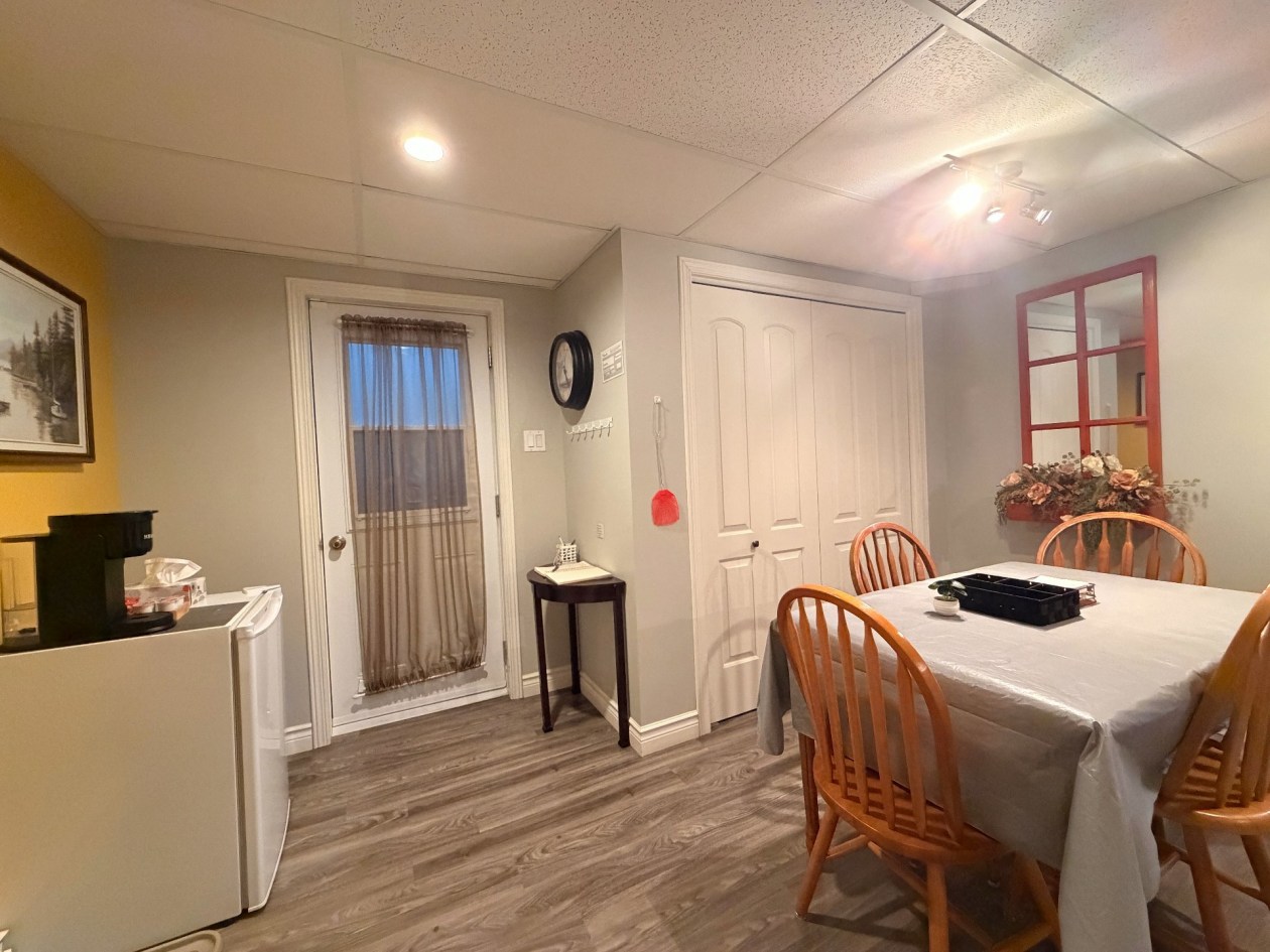 Salle familiale — 594 Boul. du Griffon, Gaspé